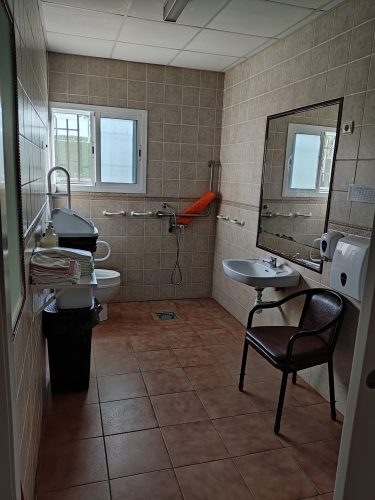 Cuarto baño 1 residencia 3 edad